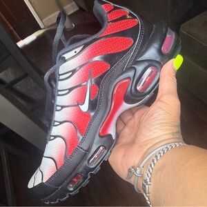 Nike Red and Black Gradient Air Max Plus TN Sneaker